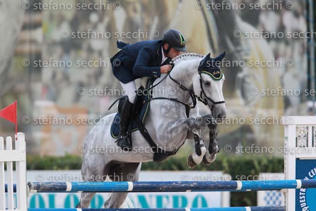 TONALI_LIMBO_GIO CAV 2011_SS3_9652.jpg